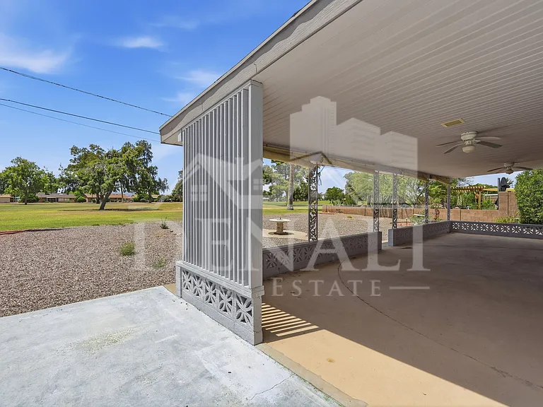 10747 W Hope Dr — Photo 24
