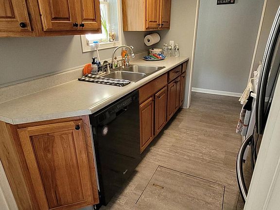5th image of 5921 Ethelwin Ave NE