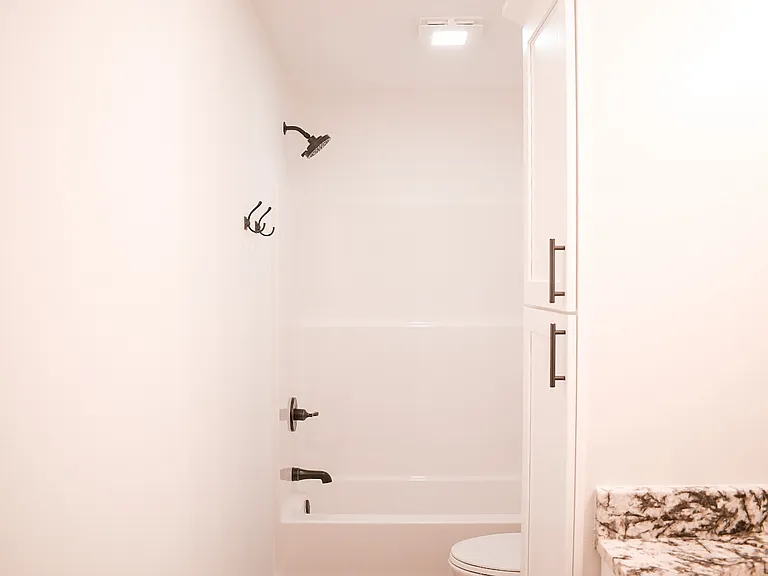 1905 River Meadows Dr — Photo 5