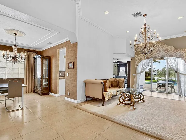 7879 Monarch Ct — Photo 12