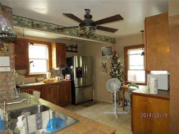 5th image of 4610 Henritze Ave