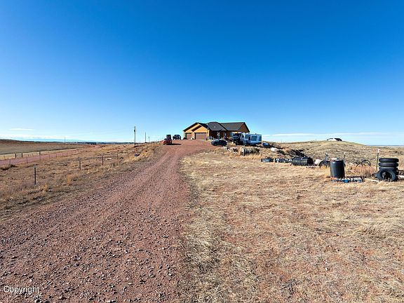 2nd image of 180 N Sage Hill Rd