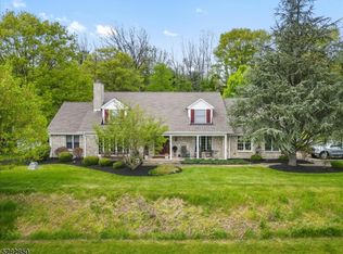 35 Slater Ln, Phillipsburg, NJ 08865