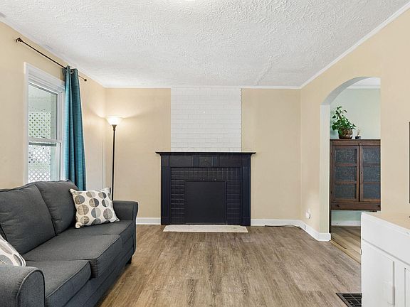 4th image of 1099 Geers Ave