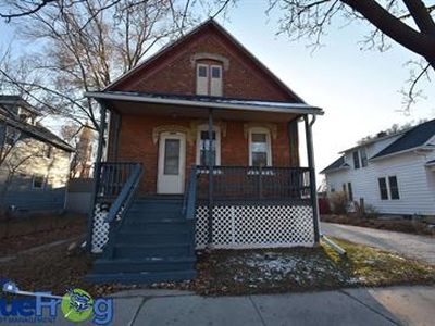 1370 Harvey St, Green Bay, WI, 54302