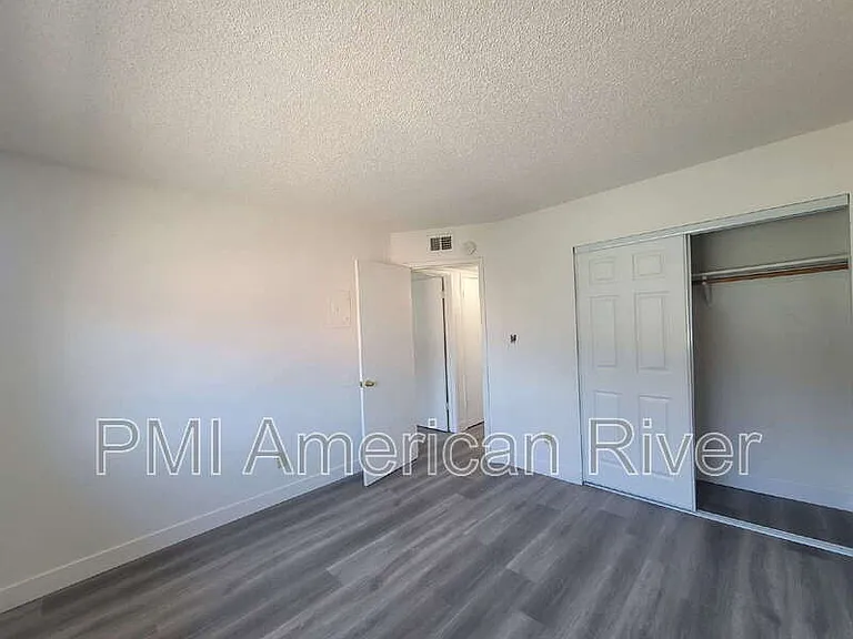 75 Nedra Ct #4 — Photo 11