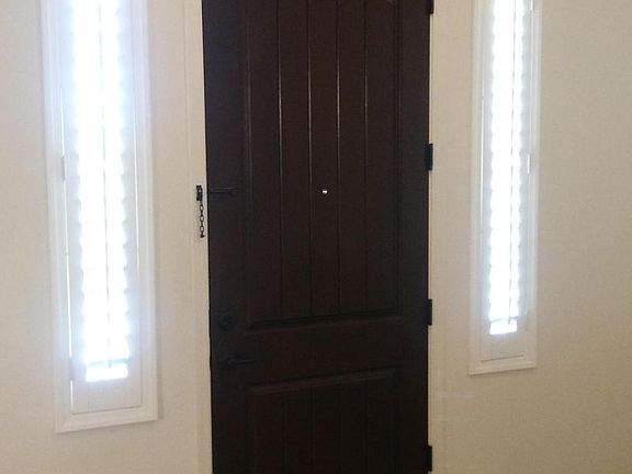 4th image of 2680 E Iris Dr