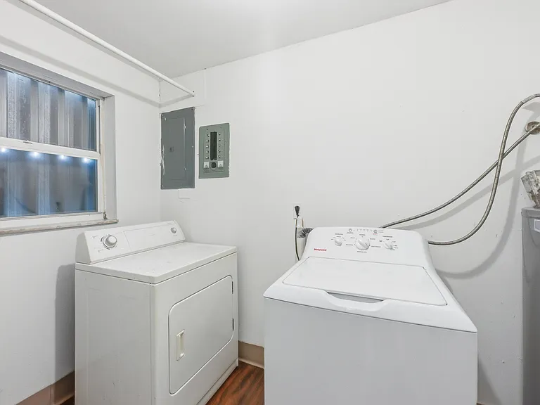 3847 E Roan Ct — Photo 15