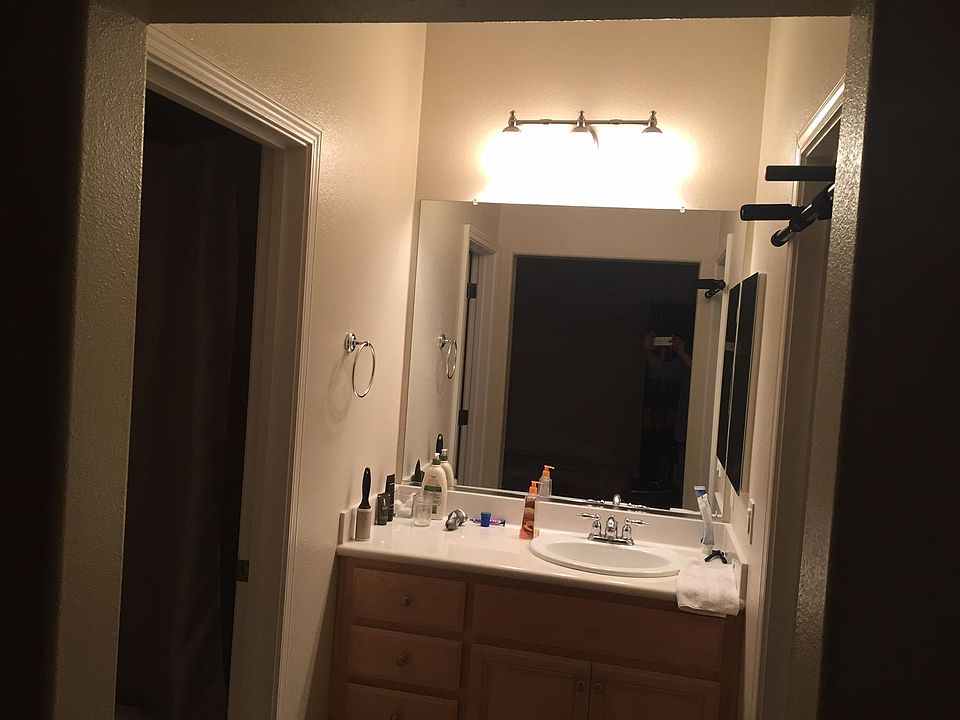 2nd image of 834 S Amor St #838