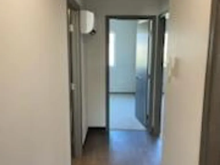 Modern design 3 bed, 2.5 bath duplex Available July 10th! — Photo 18