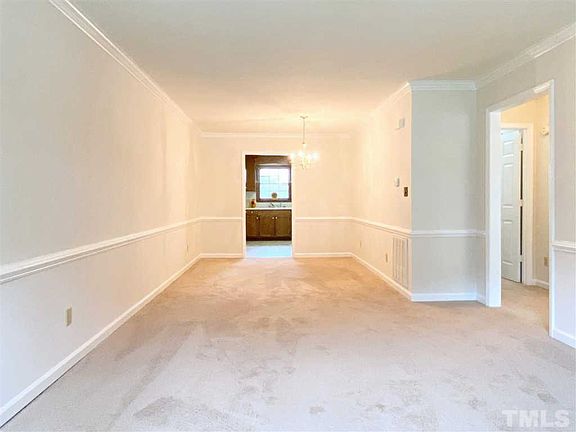 4th image of 45 S Sussex Dr