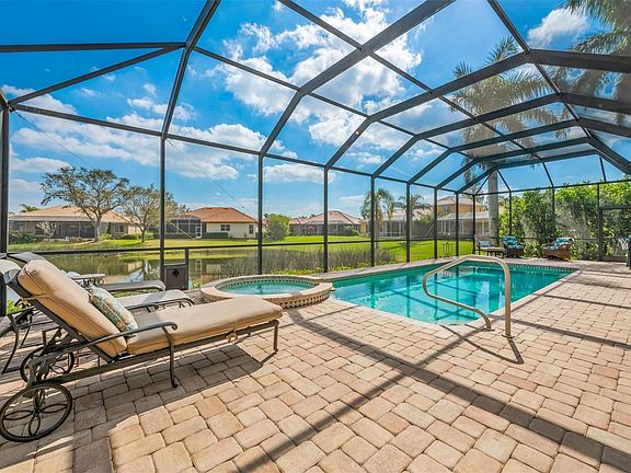 4th image of 3003 Bravura Lake Dr