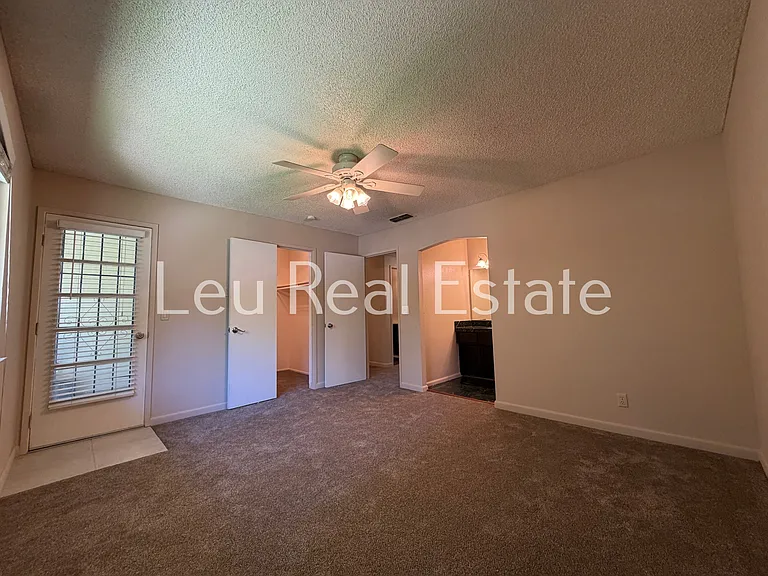 2223 Bridlewood Dr — Photo 11