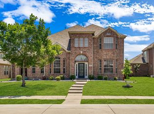 1055 Crystal Lake Dr, Frisco, TX 75036