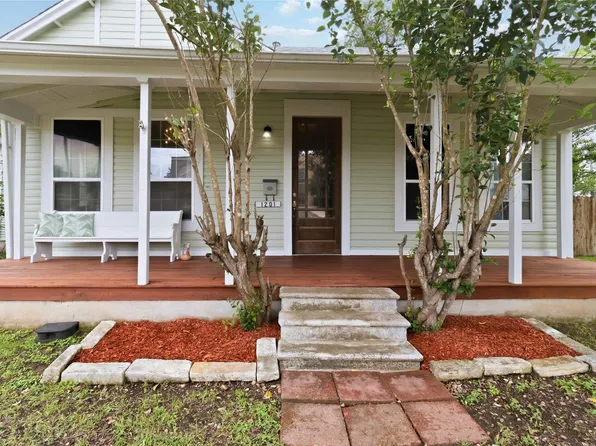 1201 Farm St, Bastrop, TX 78602