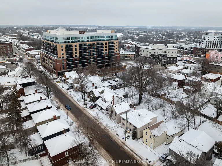 511 Victoria St — Photo 46