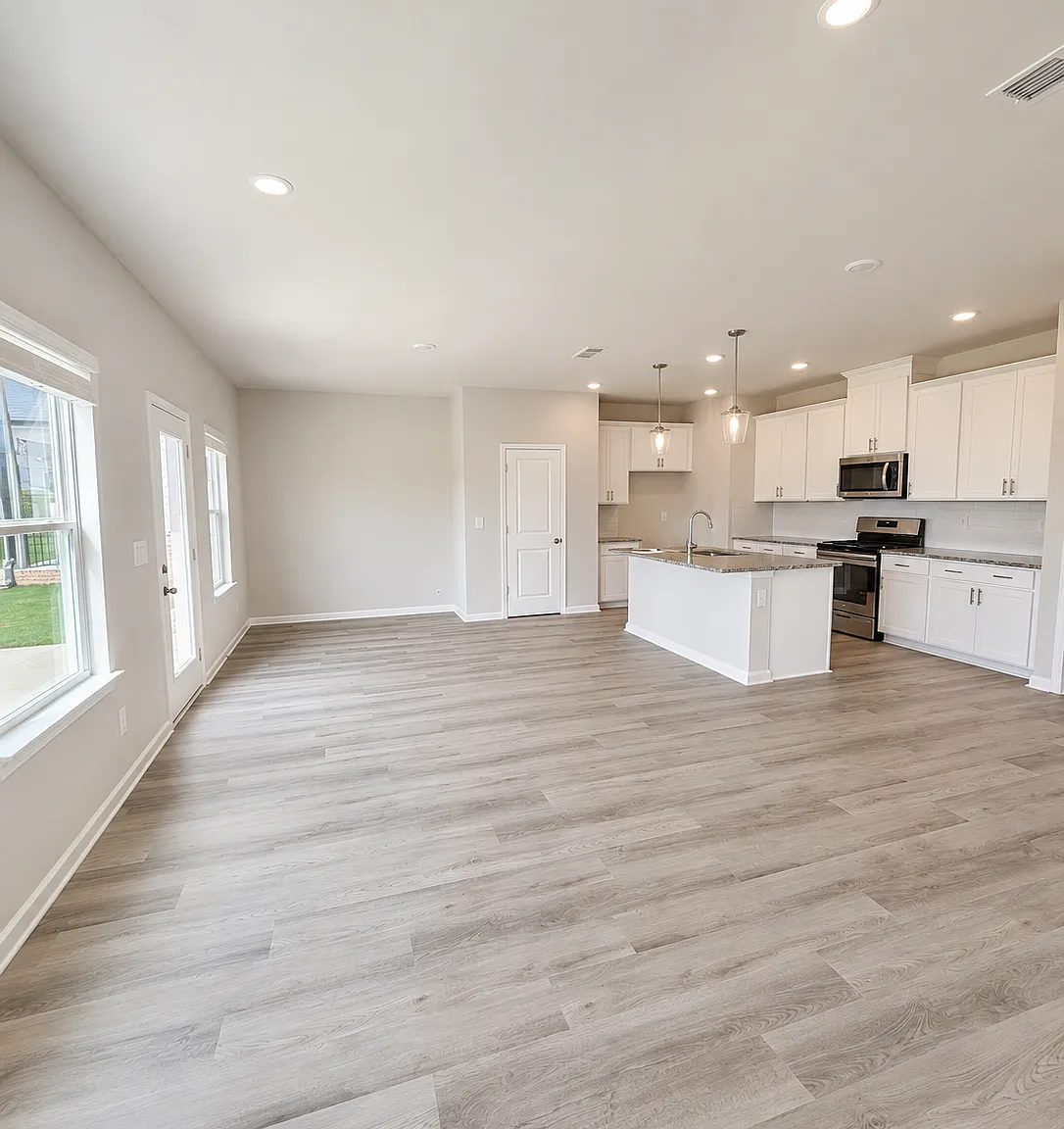 4 bed, 2.5 bath, 2934 sqft, $2,800 — Photo 4
