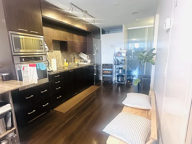 120 Harrison Garden Blvd #830 — Photo 4