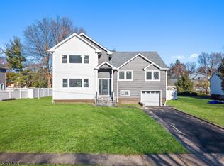 28 Charles St, Clifton City, NJ 07013