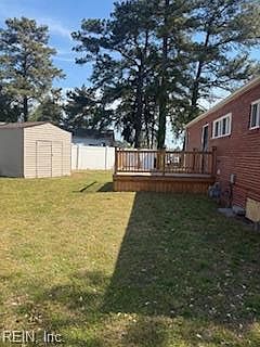 5th image of 1102 Cavalier Blvd