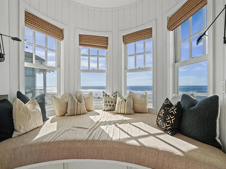 2720 Ocean Front — Photo 8