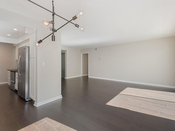 5th image of 1032 N Sweetzer Ave APT 109