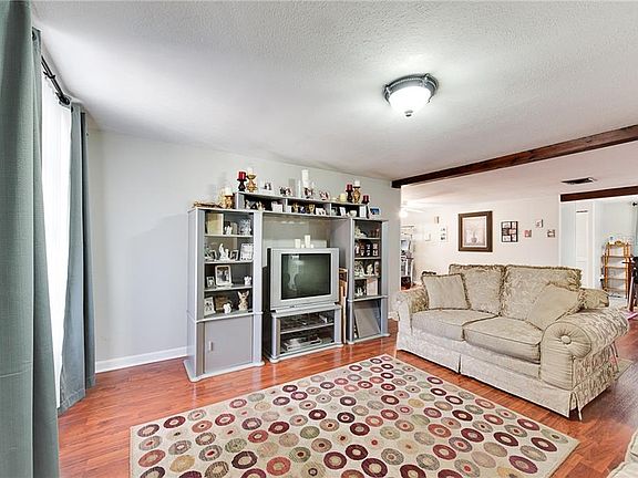 4th image of 1807 Cordova Cir W