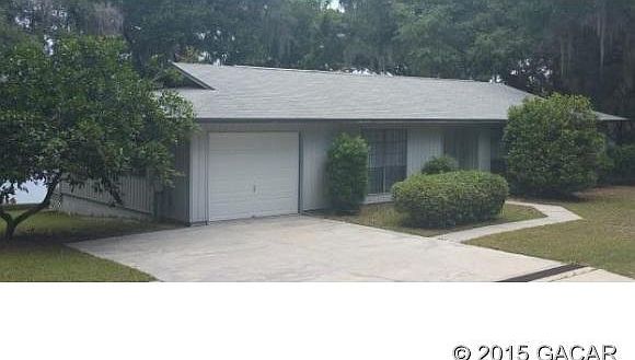 1st image of 107 Lake Annie Ln