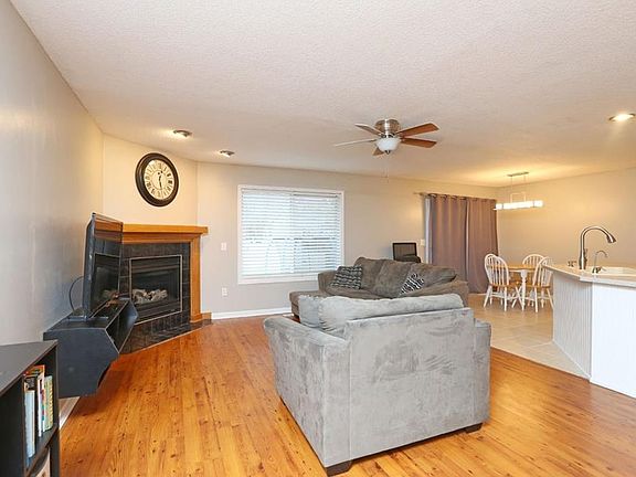 2nd image of 1504 W Indian Point Way