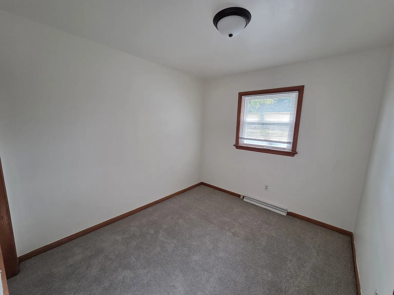 3 bed, 1148 sqft, $1,750 — Photo 4
