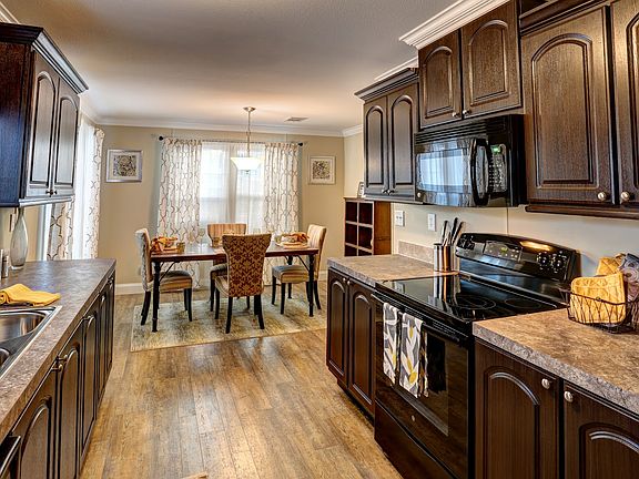 3rd image of 103 Park Ln