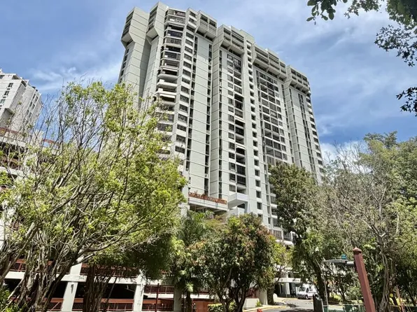 Parque De Las Fuentes Int Cesar Gonzalez 690 Esq, San Juan, PR