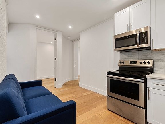 3rd image of 401 E 50th St #A5d