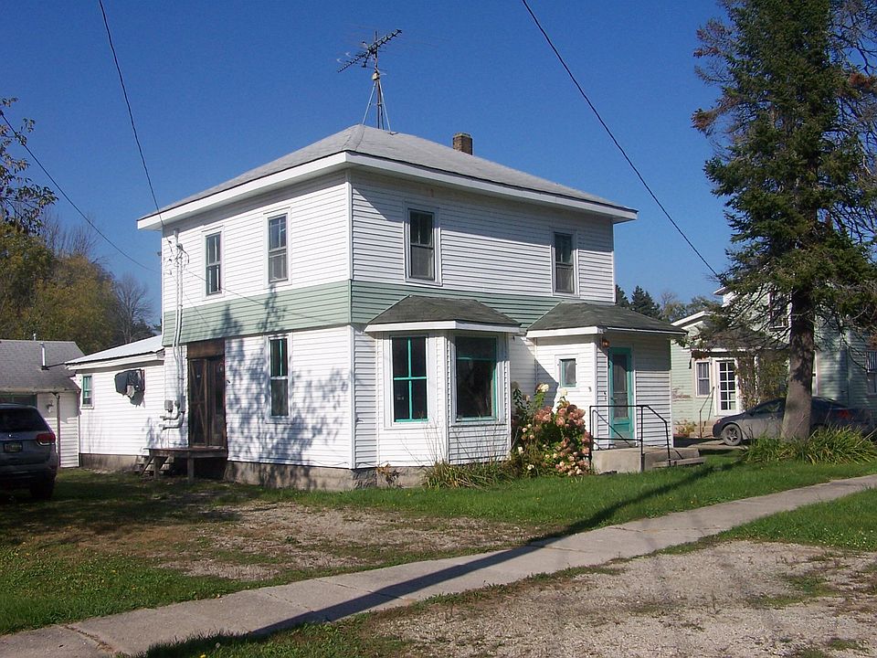 545 Duncan Ave, Cheboygan, MI 49721 Zillow