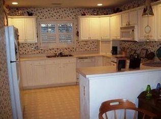 921 Royal Bonnet Dr, Wilmington, NC 28405