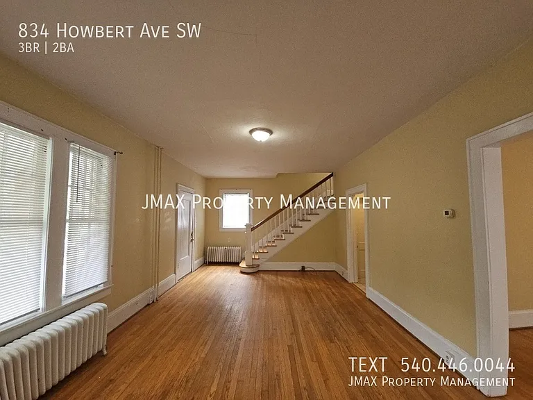 834 Howbert Ave SW — Photo 3