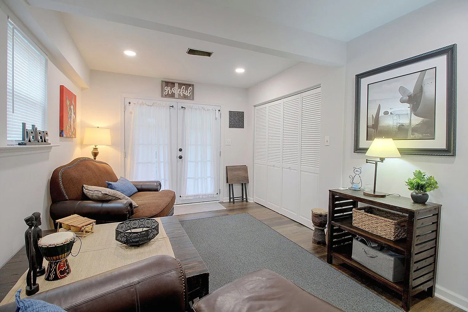 3 bed, 1.0 bath, 1280 sqft, $2,967 — Photo 4