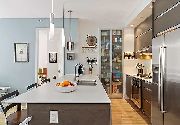 4th image of 545 Washington Ave APT 305