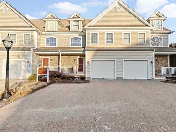 103 Rembrandt Way #103, Abington, MA 02351