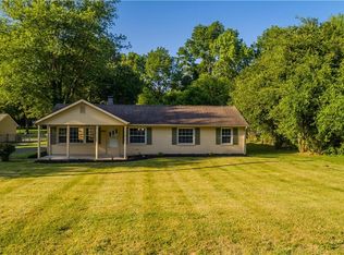 3587 Cedarwood Ln, Dayton, OH 45430
