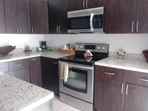 2nd image of 3 NE 12th Ave #3