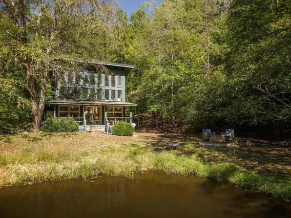 427 Cross Creek Rd, Mineral Bluff, GA 30559