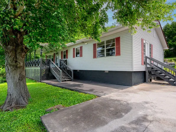 1041 Round Pond Rd, La Fayette, GA 30728