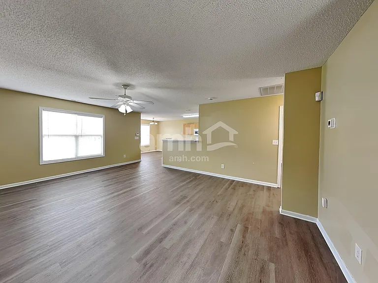 7609 Prairie Rose Ln — Photo 9