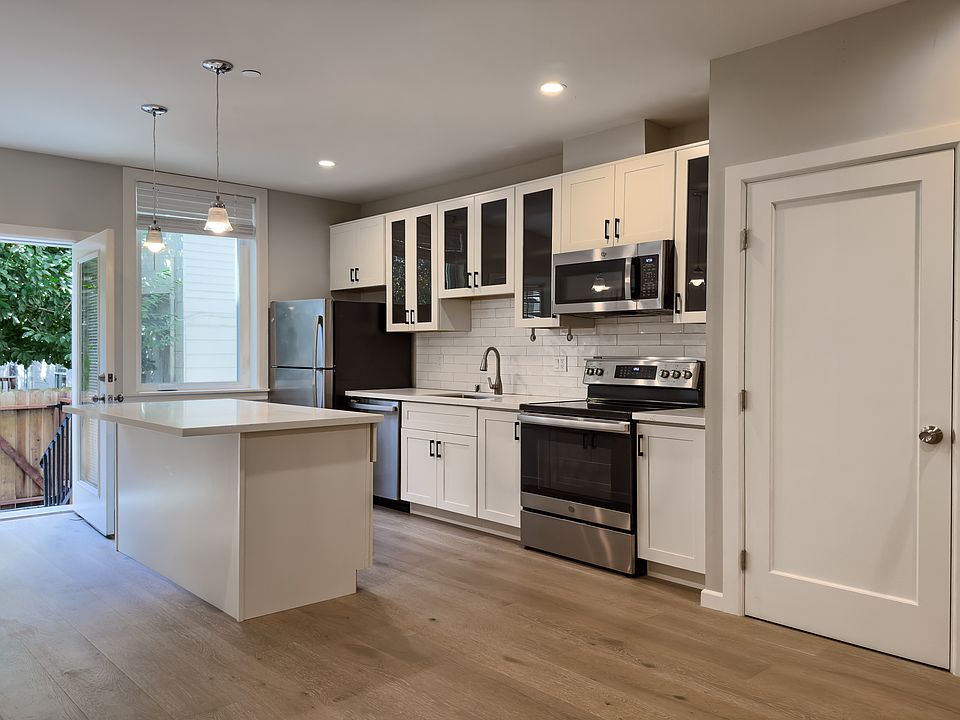 1st image of 651 Scott St #13