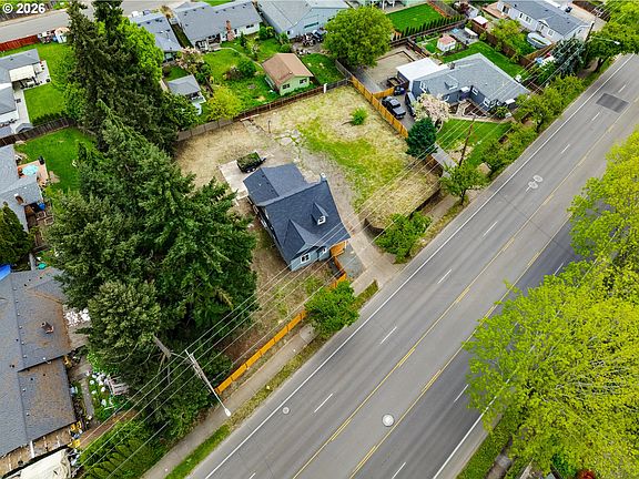 5th image of 3335 River Rd