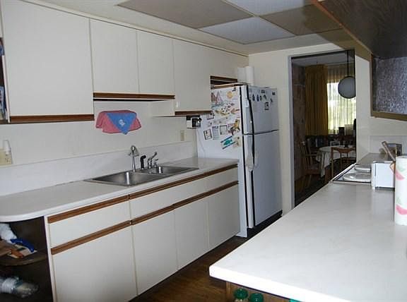 4th image of 11402 56th Ave SW