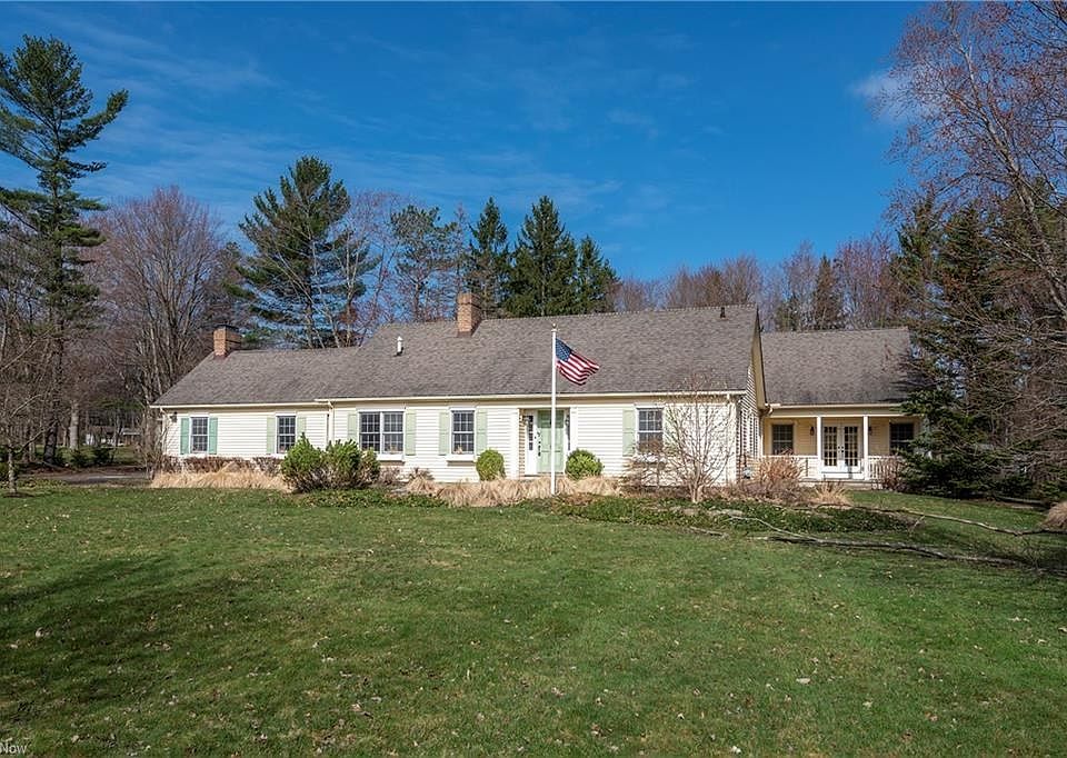 1st image of 25 Gardenpark Dr