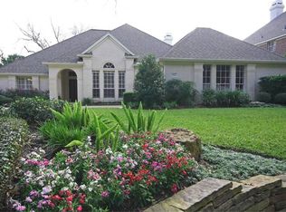 631 Winston Ln, Sugar Land, TX 77479