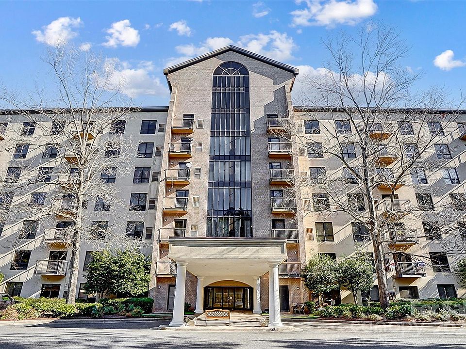 1st image of 211 Heritage Blvd Suite 111